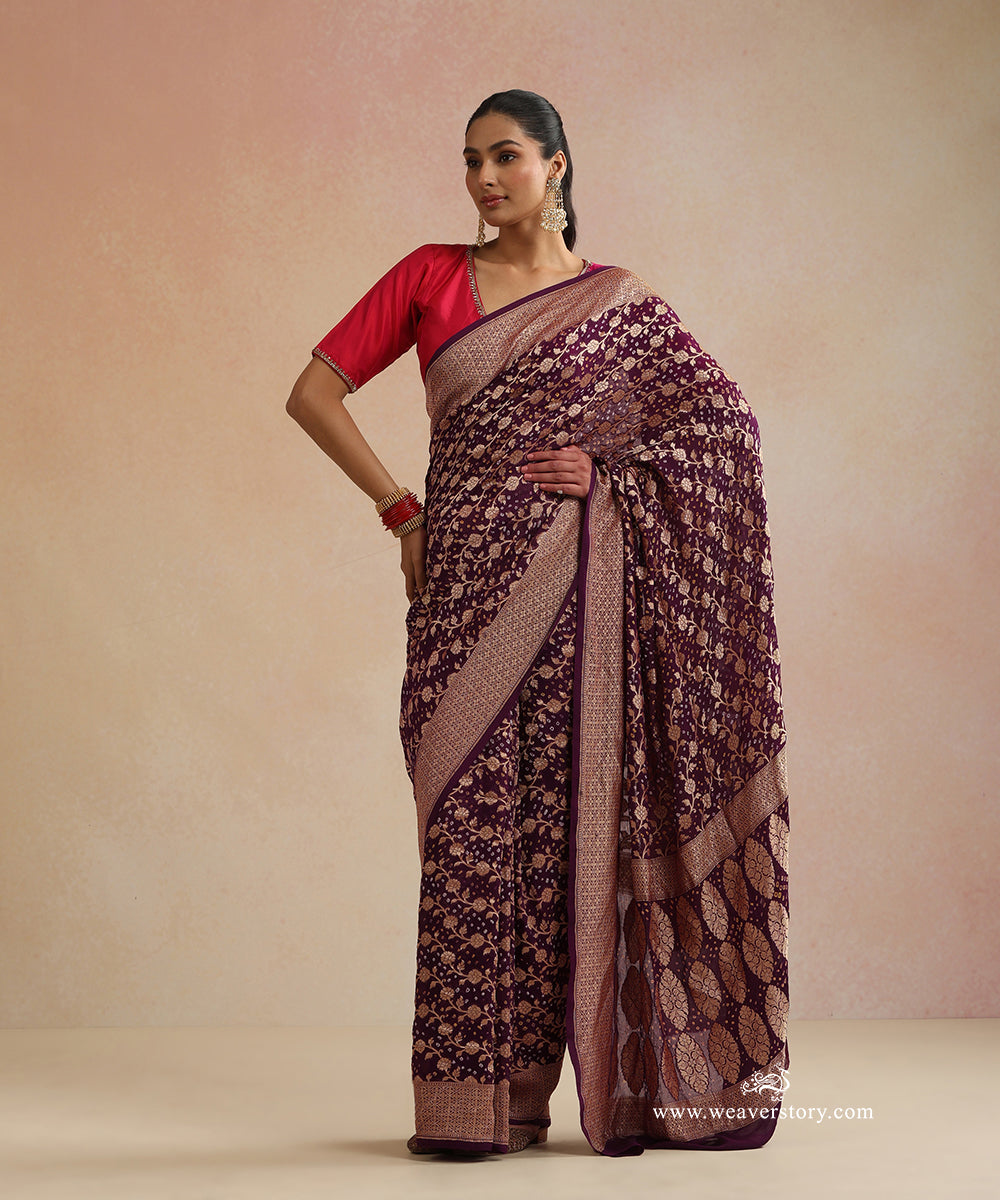 Burgundy_Handloom_Pure_Georgette_Banarasi_Bandhej_Saree_With_Leaf_And_Floral_Jaal_WeaverStory_01