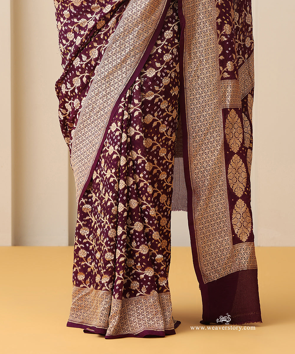 Burgundy_Handloom_Pure_Georgette_Banarasi_Bandhej_Saree_With_Leaf_And_Floral_Jaal_WeaverStory_04