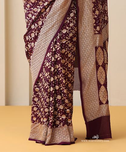 Burgundy_Handloom_Pure_Georgette_Banarasi_Bandhej_Saree_With_Leaf_And_Floral_Jaal_WeaverStory_04