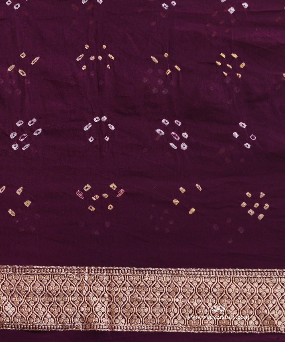 Burgundy_Handloom_Pure_Georgette_Banarasi_Bandhej_Saree_With_Leaf_And_Floral_Jaal_WeaverStory_05