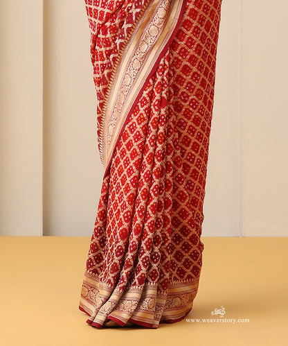 Red_And_Maroon_Shaded_Handloom_Pure_Georgette_Banarasi_Bandhej_Saree_With_Zari_Border_WeaverStory_04