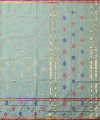 Ice_Blue_Handloom_Pure_Cotton_Venkatagiri_Saree_With_Gold_Floral_Bootas_And_Thin_Zari_Border_WeaverStory_03