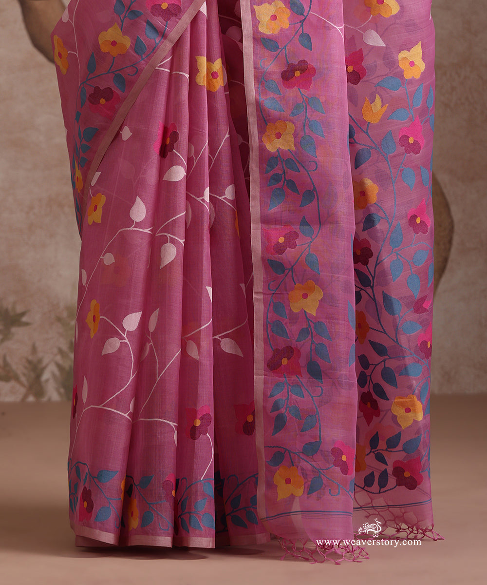 Pink_Handloom_Pure_Muslin_Dhakai_Jamdani_Saree_With_Allover_Floral_Jaal_WeaverStory_05