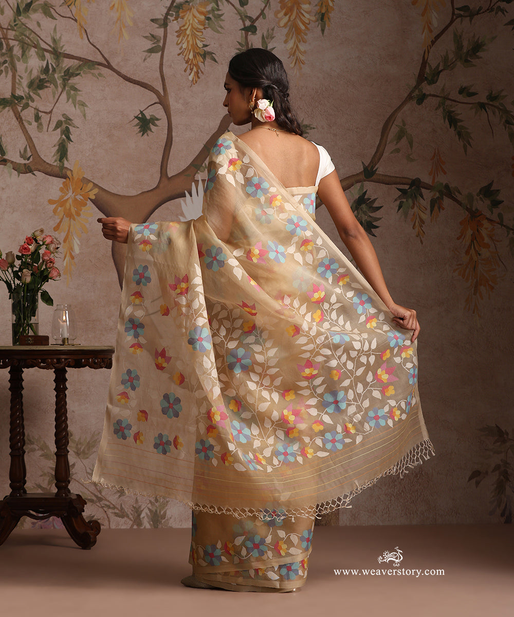 Beige_Handloom_Pure_Muslin_Dhakai_Jamdani_Saree_With_Allover_Colourful_Floral_Jaal_WeaverStory_04