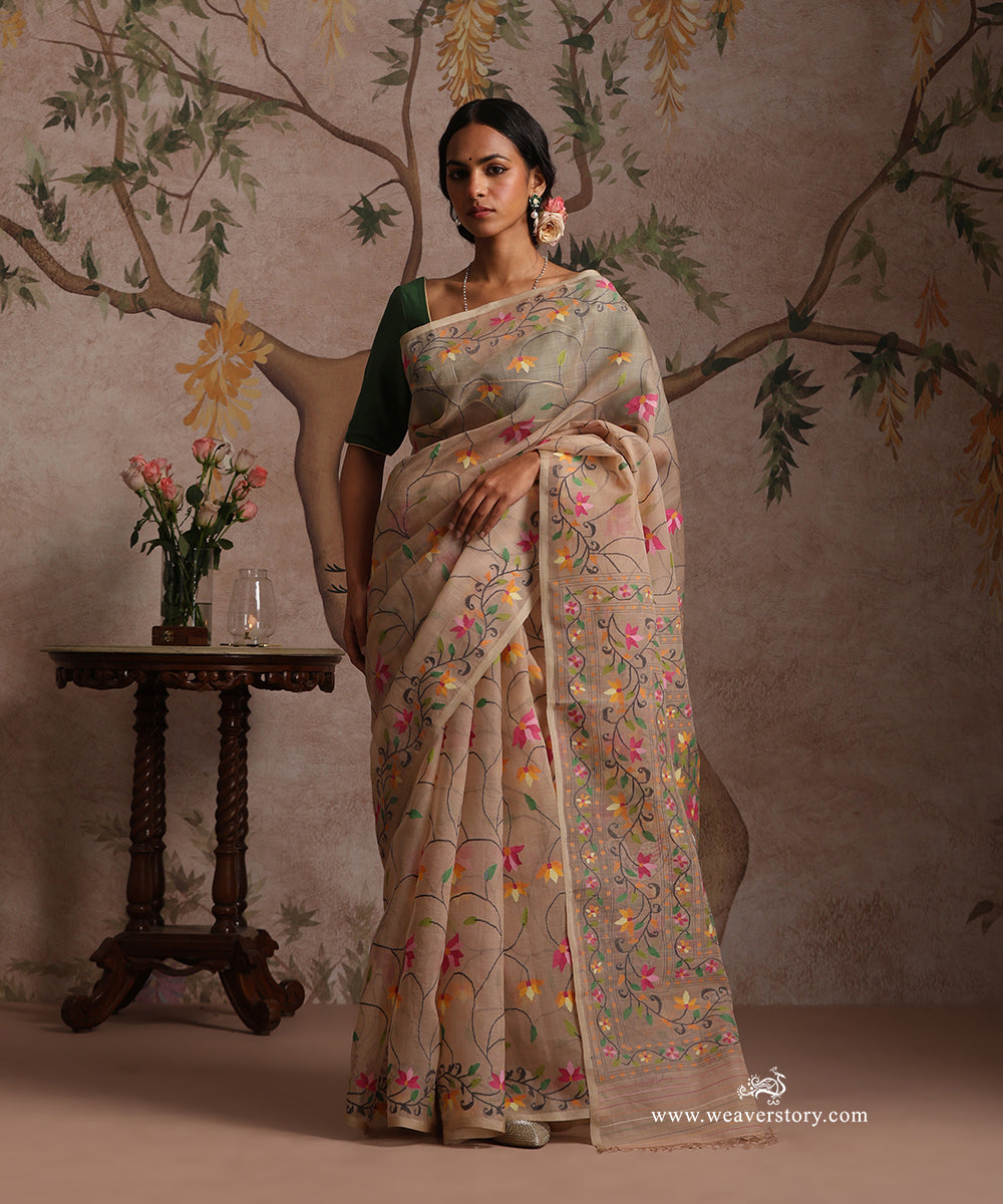 Beige_Handloom_Pure_Muslin_Dhakai_Jamdani_Saree_With_Allover_Jaal_And_Duck_And_Tree_Motifs_On_Pallu_WeaverStory_01