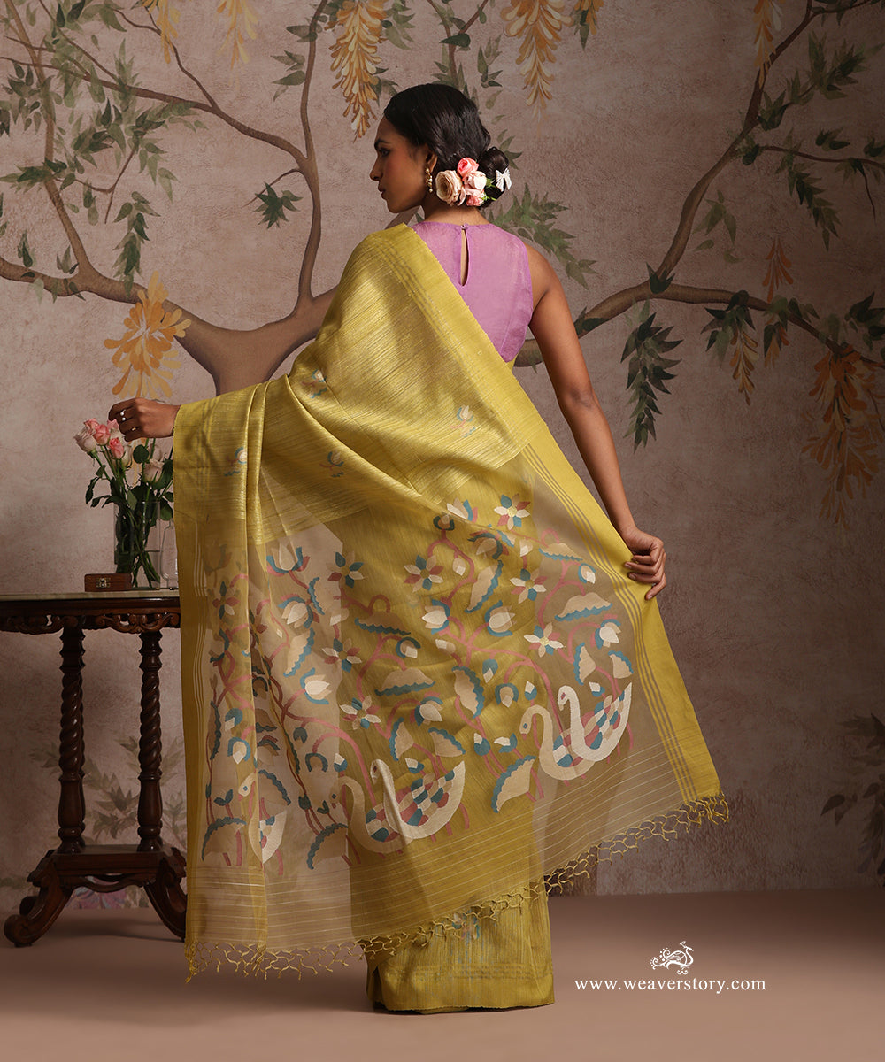 Mustard_Handloom_Pure_Matka_Silk_Dhakai_Jamdani_Saree_With_Swan_Muslin_Jamdani_Pallu_WeaverStory_04