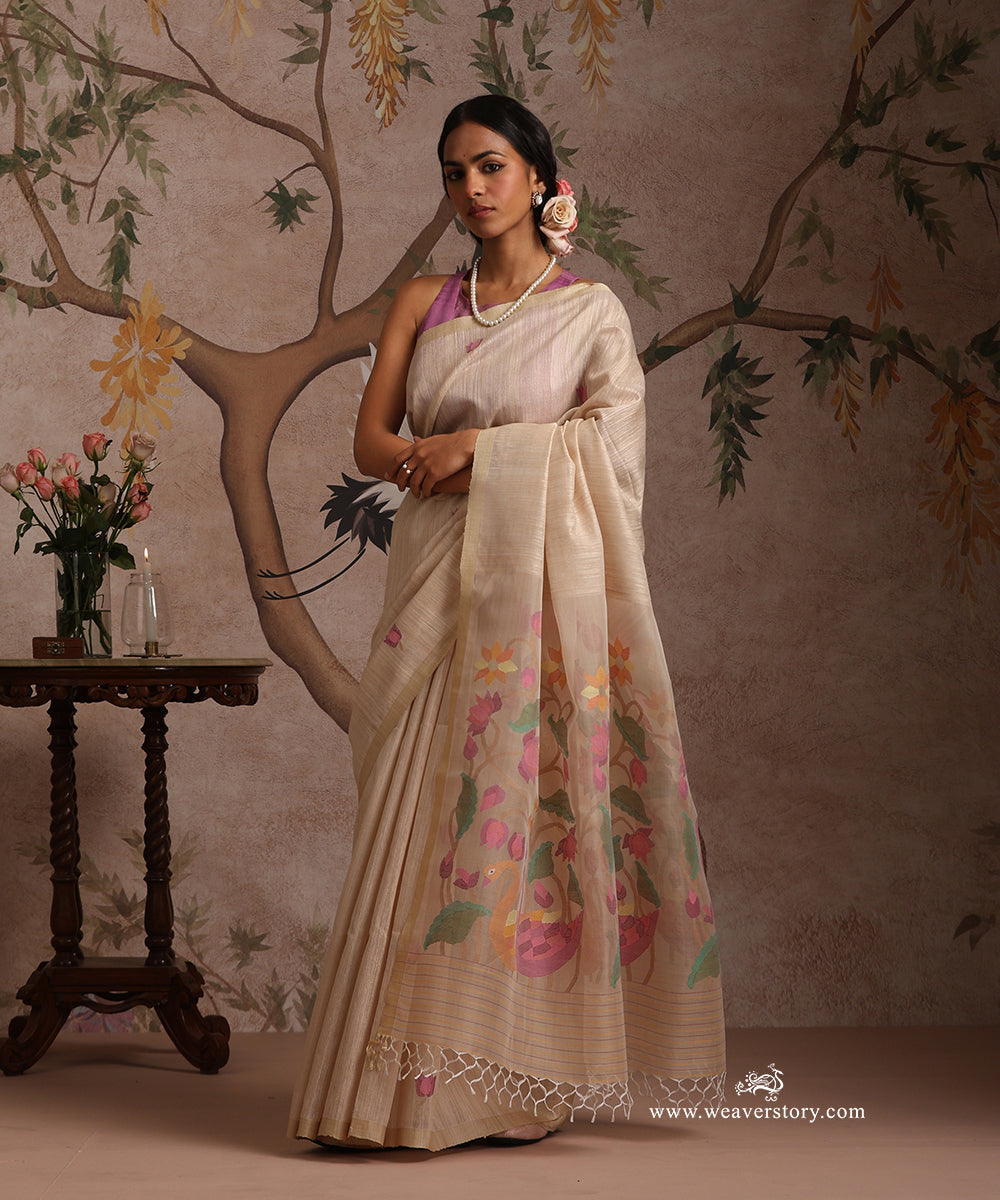 Beige_Handloom_Pure_Matka_Silk_Dhakai_Jamdani_Saree_With_Swan_Muslin_Jamdani_Pallu_WeaverStory_02
