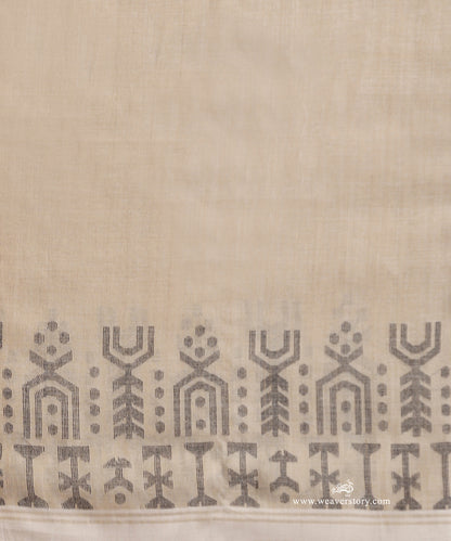 Beige Handloom Pure Tussar Silk Dhakai Jamdani Saree With Black Booti And Border