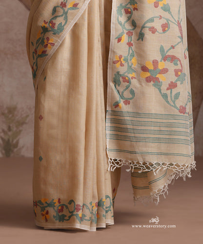 Beige_Handloom_Pure_Tussar_Silk_Dhakai_Jamdani_Saree_With_Floral_Border_And_Pallu_WeaverStory_05