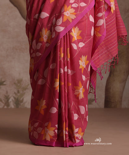 Pink_Handloom_Pure_Khadi_Dhakai_Jamdani_Saree_With_Allover_Floral_Jaal_WeaverStory_05