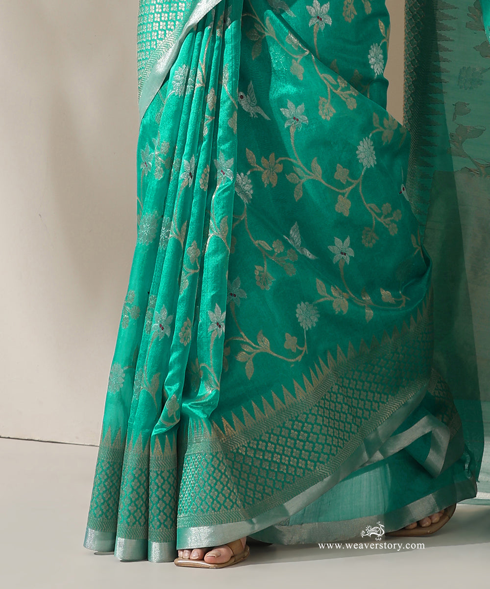 Turquoise_Handloom_Pure_Silk_Chanderi_Donaliya_Saree_With_Allover_Floral_Jaal_WeaverStory_04