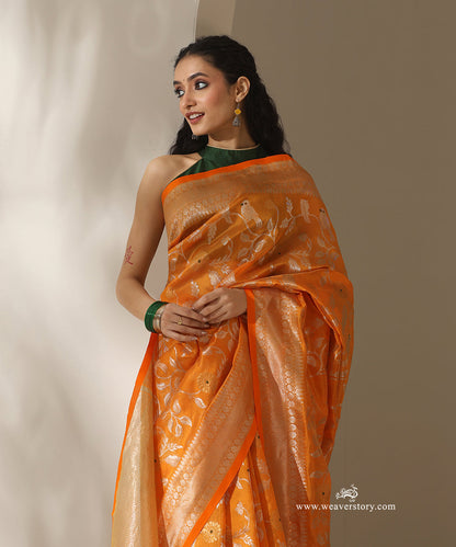 Soffron_Handloom_Pure_Silk_Chanderi_Donaliya_Saree_With_Allover_Floral_Jaal_And_Green_Meena_Birds_Motif_WeaverStory_02
