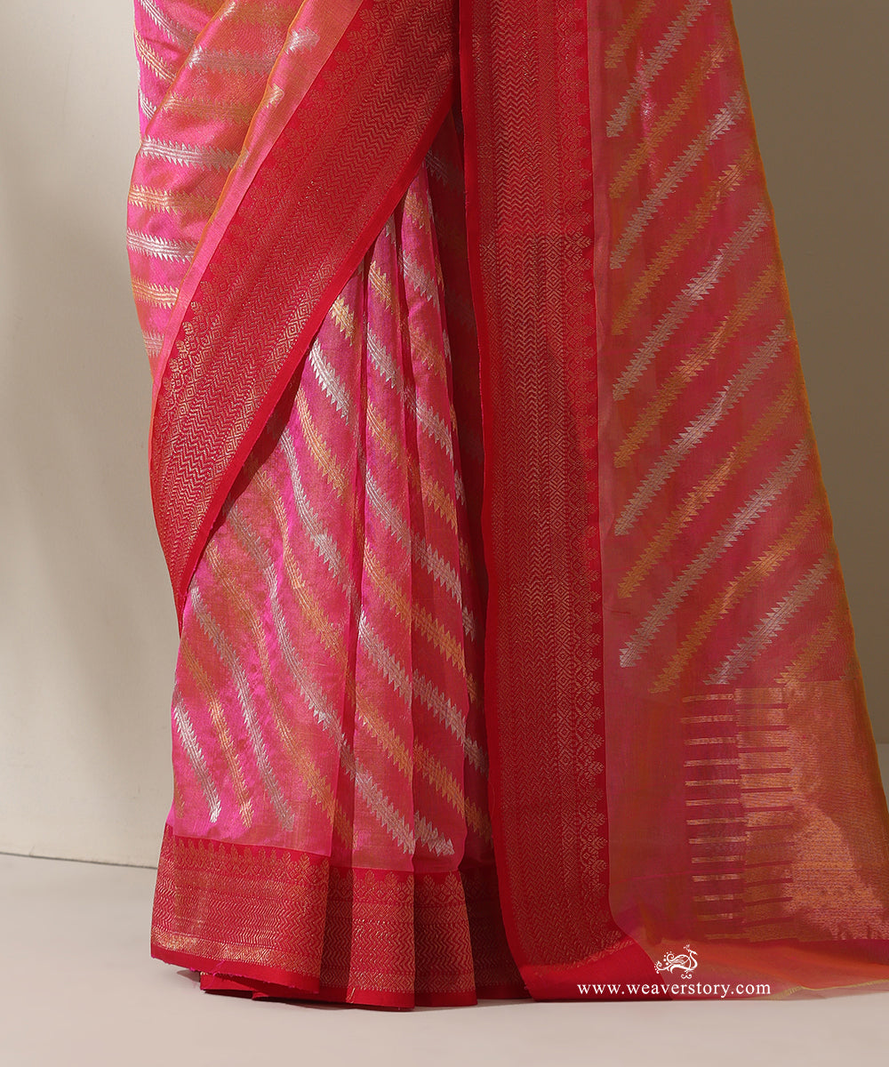 Peach_Handloom_Pure_Silk_Chanderi_Donaliya_Saree_With_Allover_Aadi_Jaal_And_Heavy_Pink_Border_WeaverStory_04