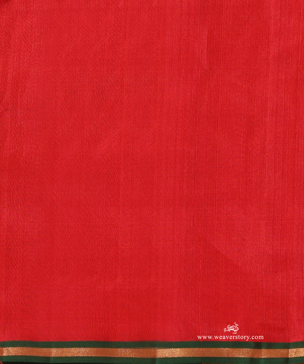 Red_Handloom_Pure_Silk_Chanderi_Eknaliya_Saree_With_Small_Booti_Pecock_Border_And_Green_Selvedge_WeaverStory_05