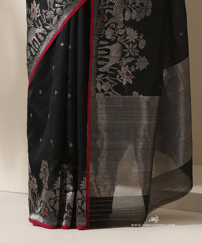 Black_Handloom_Pure_Silk_Chanderi_Eknaliya_Saree_With_Small_Booti_And_Shikargah_Border_With_Pink_Selvedge_WeaverStory_04