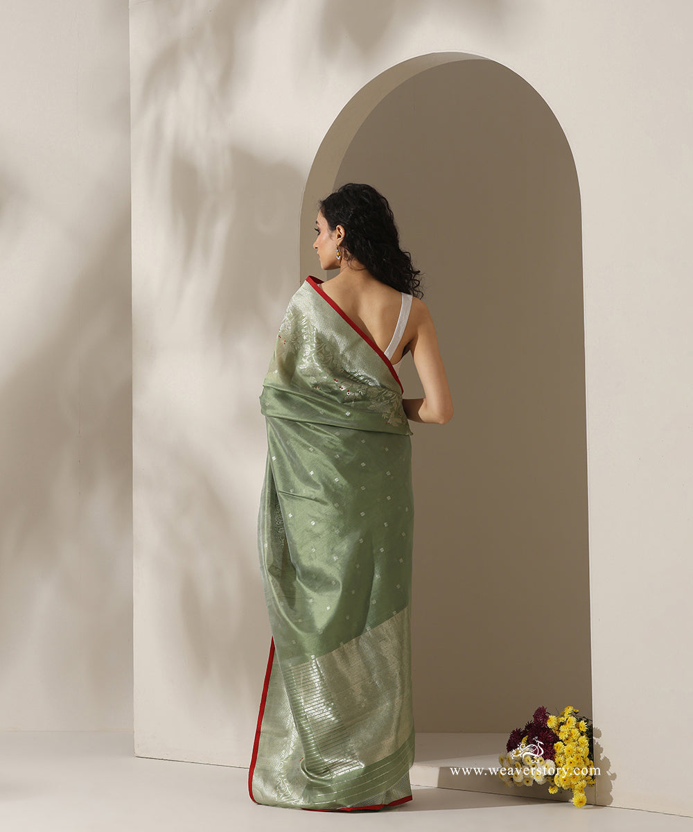 Olive_Handloom_Pure_Silk_Chanderi_Eknaliya_Saree_With_Red_Meena_Small_Booti_And_Shikargah_Border_Red_Selvedge_WeaverStory_03