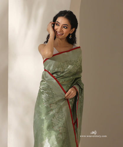 Olive_Handloom_Pure_Silk_Chanderi_Eknaliya_Saree_With_Red_Meena_Small_Booti_And_Shikargah_Border_Red_Selvedge_WeaverStory_02