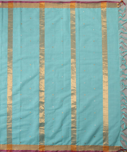 Aqua_Green_Handloom_Pure_Cotton_Venkatagiri_Small_Booti_Saree_With_Gold_Border_And_Pink_Selvedge_WeaverStory_03