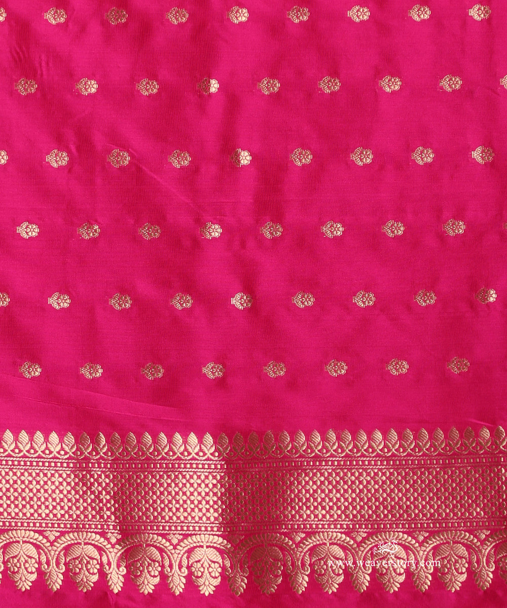 Peach_Pink_Handloom_Pure_Katan_Silk_Banasari_Saree_With_Sona_Rupa_Kadhwa_Boota_Thick_Border_WeaverStory_05