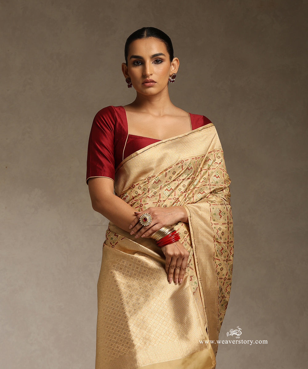 Beige_Handloom_Pure_Katan_Silk_Saree_Banarasi_Patola_Saree_With_Cutwork_WeaverStory_02