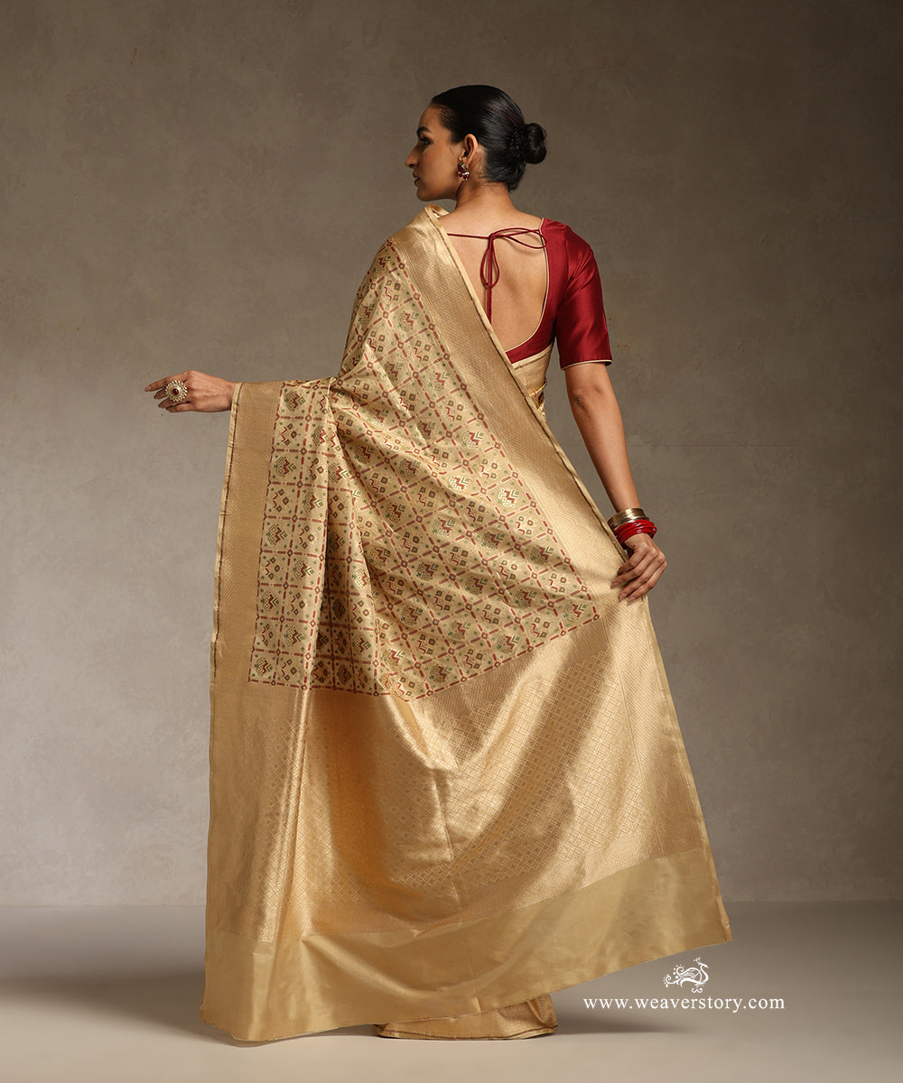 Beige_Handloom_Pure_Katan_Silk_Saree_Banarasi_Patola_Saree_With_Cutwork_WeaverStory_03