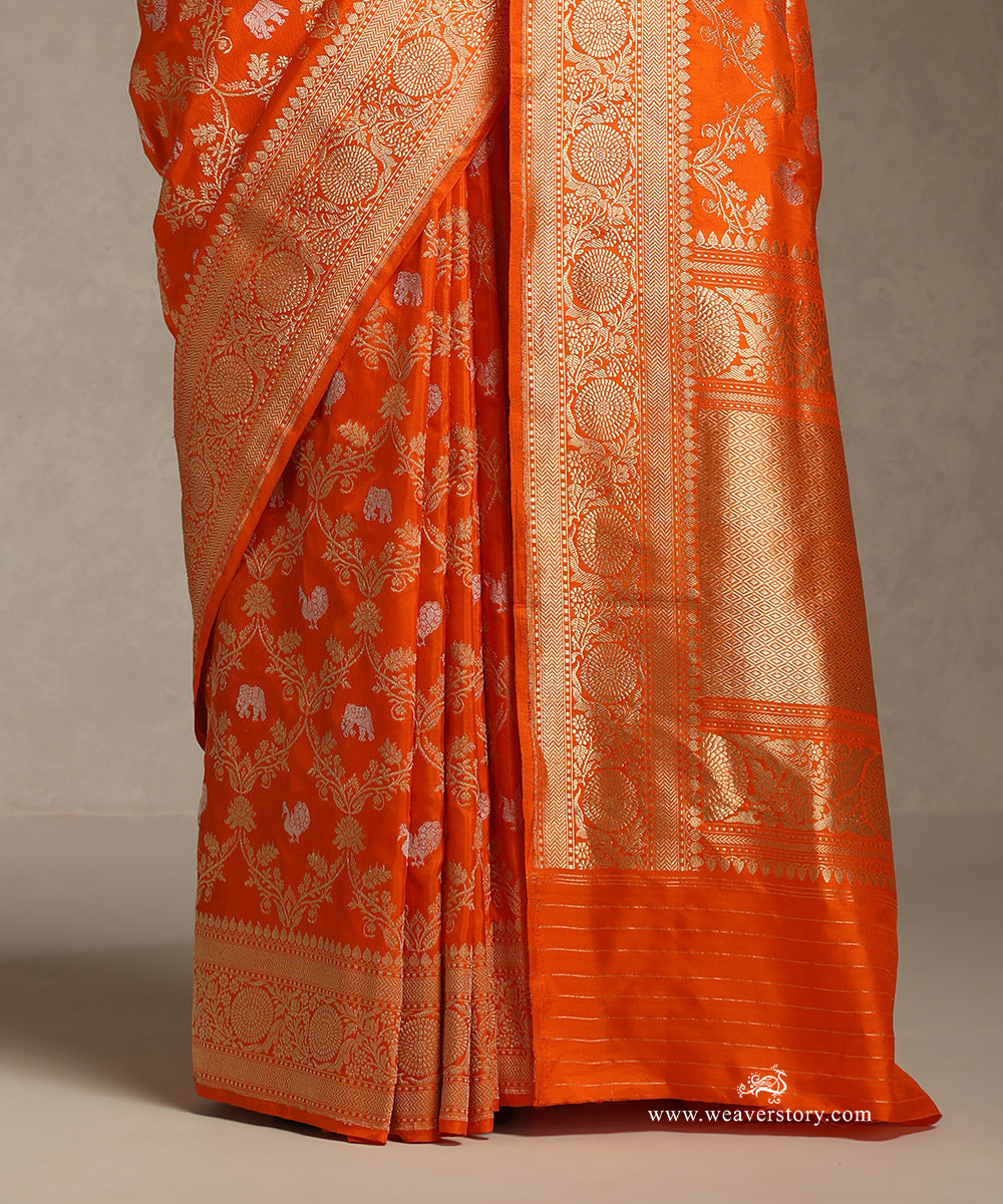 Orange_Handloom_Pure_Katan_Silk_Kadhwa_Banarasi_Saree_With_Sona_Rupa_Shirkargah_Jaal_WeaverStory_04