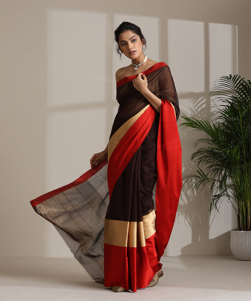 Brown_Handloom_Plain_Pure_Cotton_Chanderi_Saree_With_Red_Border_WeaverStory02