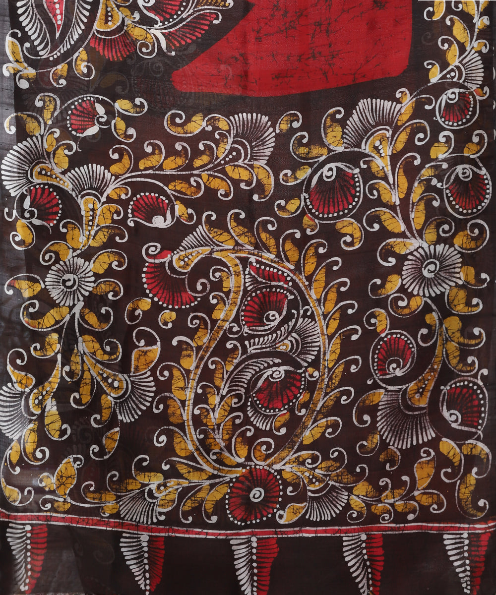 Red_And_Black_Handloom_Hand_Batik_Pure_Mulberry_Silk_Saree_WeaverStory_03