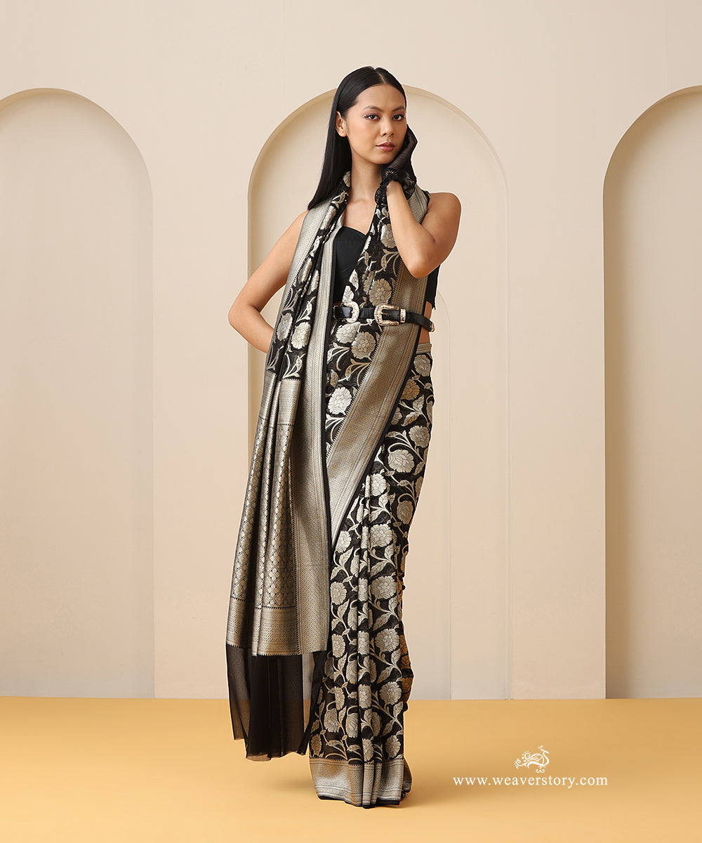 Black_Handloom_Pure_Georgette_Banarasi_Cutwork_Saree_With_Allover_Rose_Jaal_WeaverStory_01