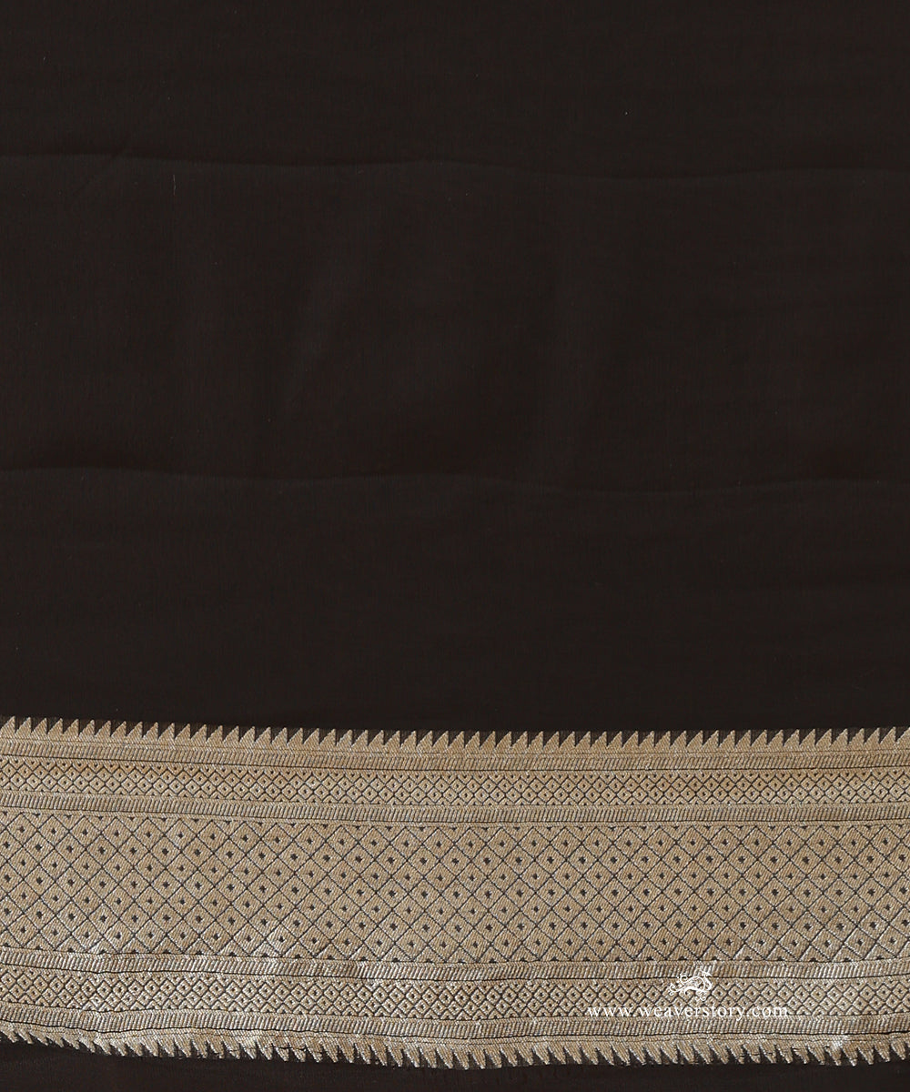 Black_Handloom_Pure_Georgette_Banarasi_Cutwork_Saree_With_Allover_Rose_Jaal_WeaverStory_05
