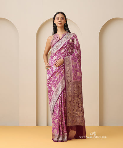 Light_Purple_Handloom_Pure_Georgette_Banarasi_Saree_With_Plum_Contrast_Border_And_Allover_Jaal_WeaverStory_01