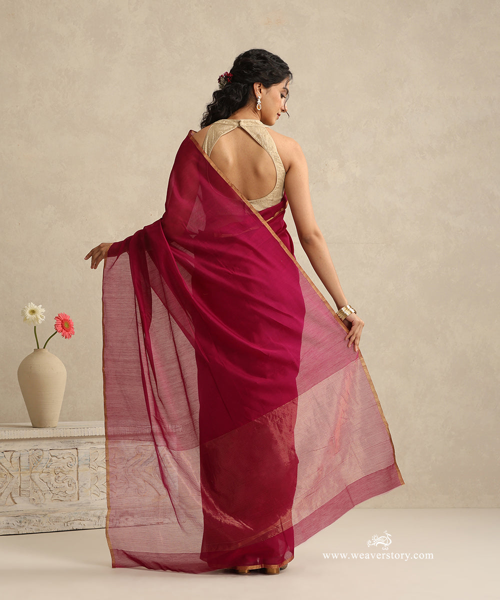 Plum_Handloom_Plain_Eknaliya_Chanderi_Saree_With_Gold_Selvedge_WeaverStory_03