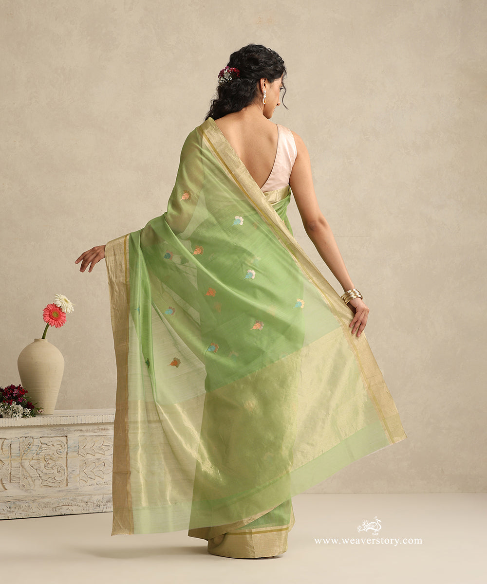 Lime_Green_Handloom_Cotton_Silk_Eknaliya_Chanderi_Saree_With_Eknaliya_Meena_Floral_Booti_And_Golden_Border_WeaverStory_03