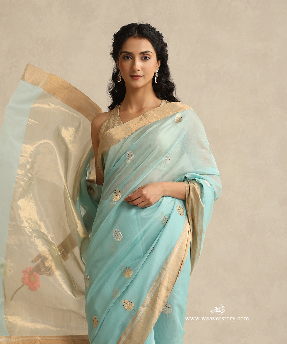 Ice_Blue_Handloom_Cotton_Silk_Eknaliya_Chanderi_Saree_With_Meena_Floral_Booti_And_Golden_Border_WeaverStory_02