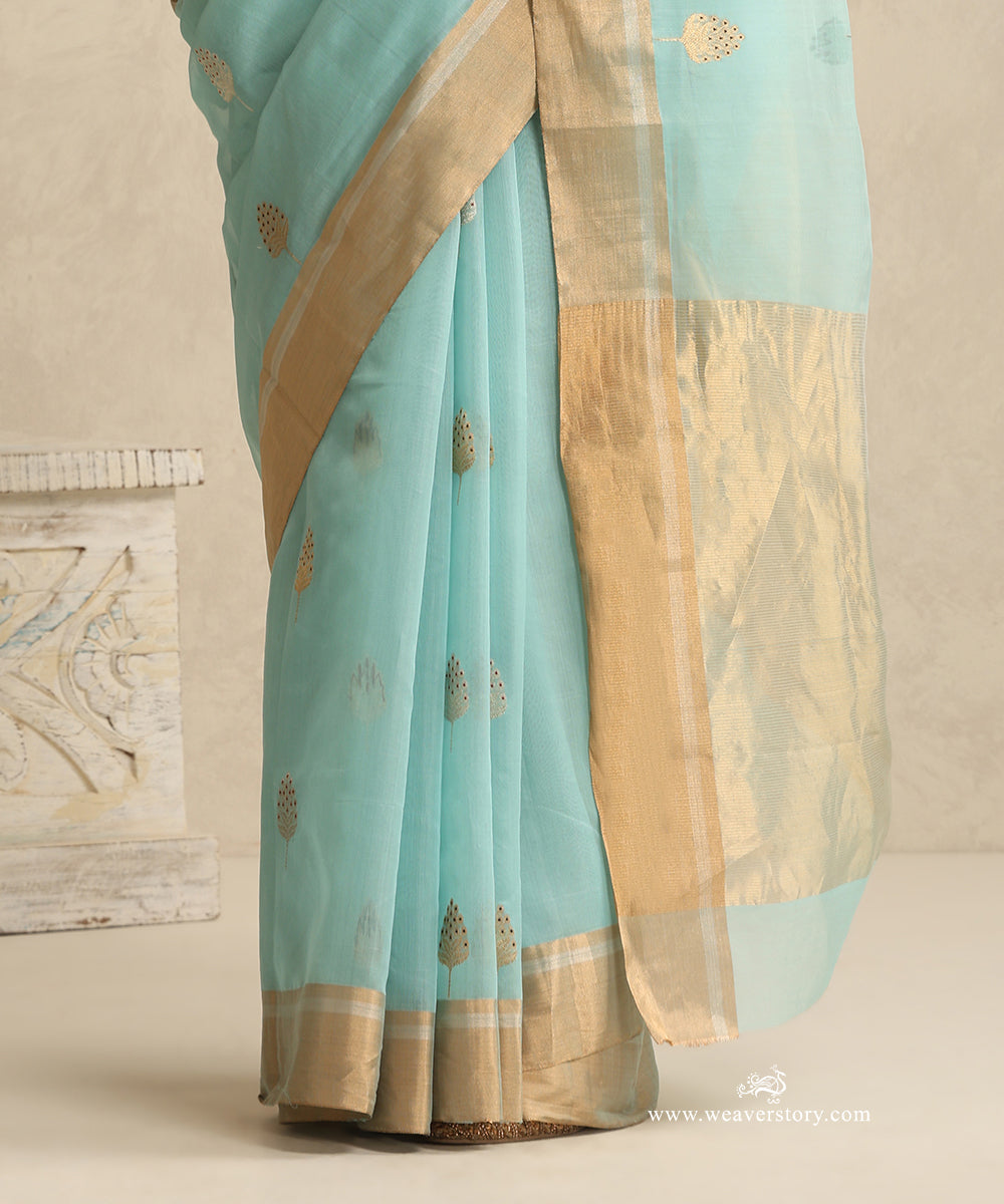 Ice_Blue_Handloom_Cotton_Silk_Eknaliya_Chanderi_Saree_With_Meena_Floral_Booti_And_Golden_Border_WeaverStory_04