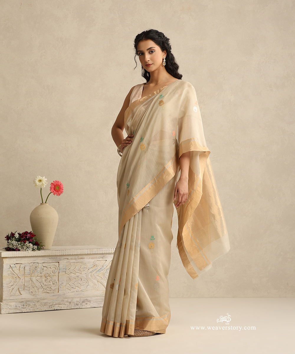 Beige_Handloom_Cotton_Silk_Eknaliya_Chanderi_Saree_Eknaliya_Lotus_Meena_Flower_Booti_WeaverStory_01