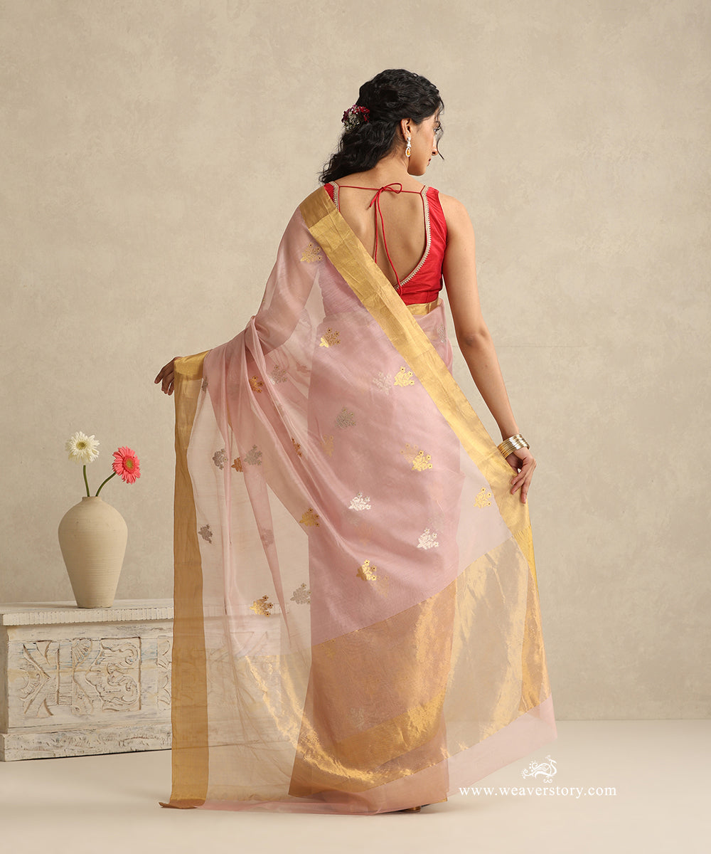 Soft_Pink_Handloom_Cotton_Silk_Eknaliya_Chanderi_Saree_With_Small_Meena_Flower_Booti_And_Golden_Border_WeaverStory_03