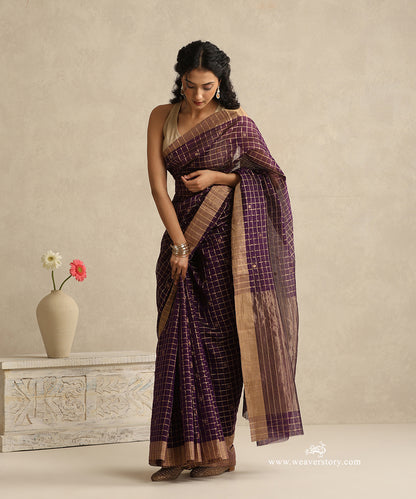 Maroon_Handloom_Cotton_Silk_Eknaliya_Chanderi_Booti_Saree_With_Checks_And_Booti_And_Golden_Border_WeaverStory_01