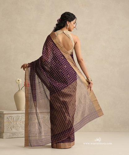 Maroon_Handloom_Cotton_Silk_Eknaliya_Chanderi_Booti_Saree_With_Checks_And_Booti_And_Golden_Border_WeaverStory_03