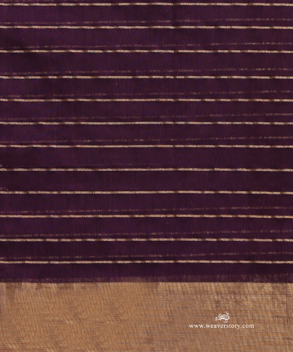 Maroon_Handloom_Cotton_Silk_Eknaliya_Chanderi_Booti_Saree_With_Checks_And_Booti_And_Golden_Border_WeaverStory_05