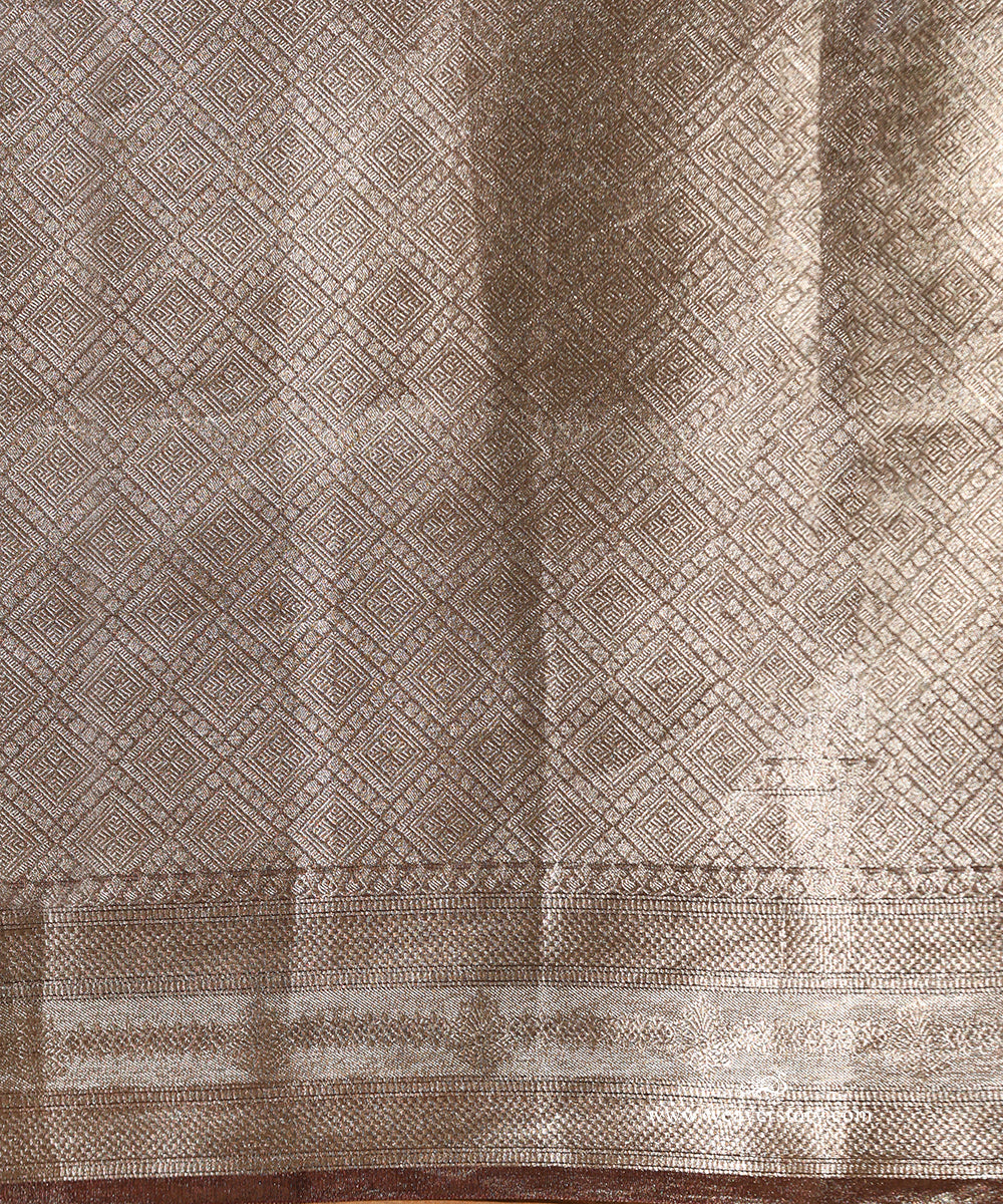 Silver Handloom Pure Silk Tissue Tanchoi Banarasi Saree With Plum Selvedge