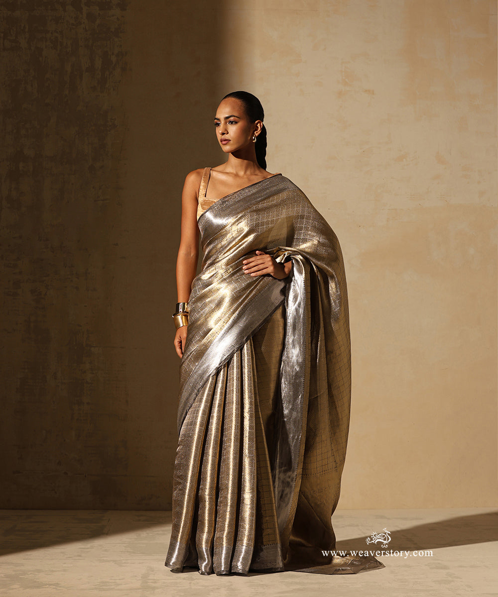 Gold Handloom Pure Silk Tissue Tanchoi Banarasi Saree With Silver Border Selvedge