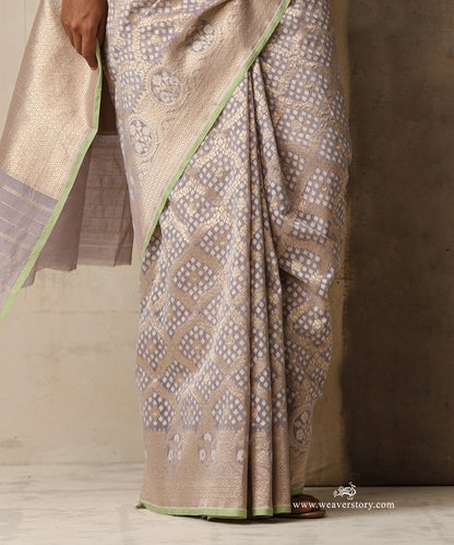 Grey Handloom Pure Kora Cotton Kadhwa Banarasi Saree With Allover Floral Jaal And Green Selvedge