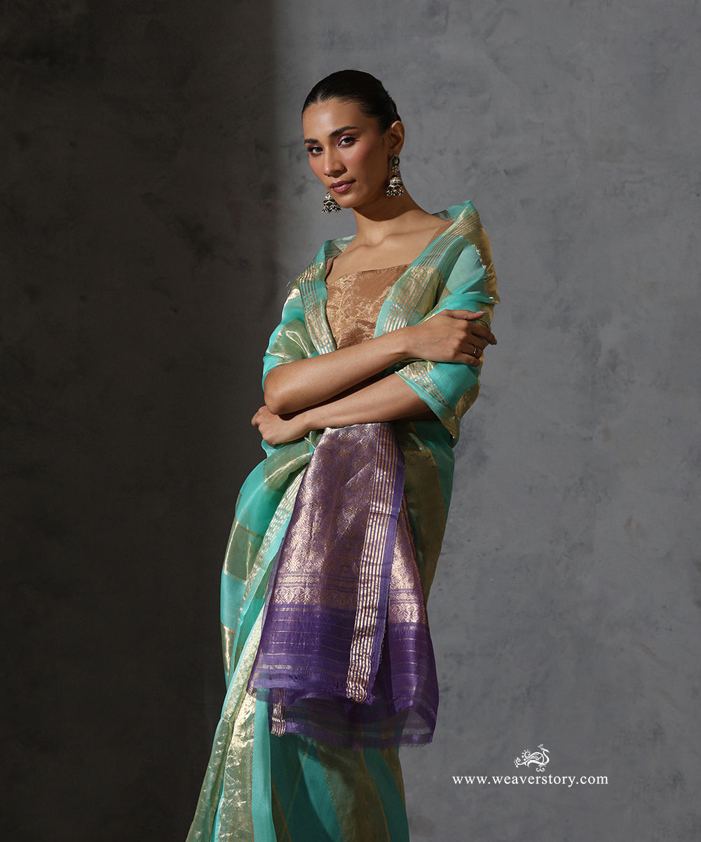 Ice_Blue_&amp;_Gold_Pure_Kora_Tissue_Banarasi_Saree_With_Kadhwa_Weave_WeaverStory_01