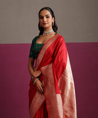 Red_Pure_Katan_Silk_Banarasi_Saree_With_Gold_Zari_Border_&amp;_Palla_WeaverStory_01