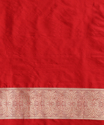 Red_Pure_Katan_Silk_Banarasi_Saree_With_Gold_Zari_Border_&amp;_Palla_WeaverStory_05
