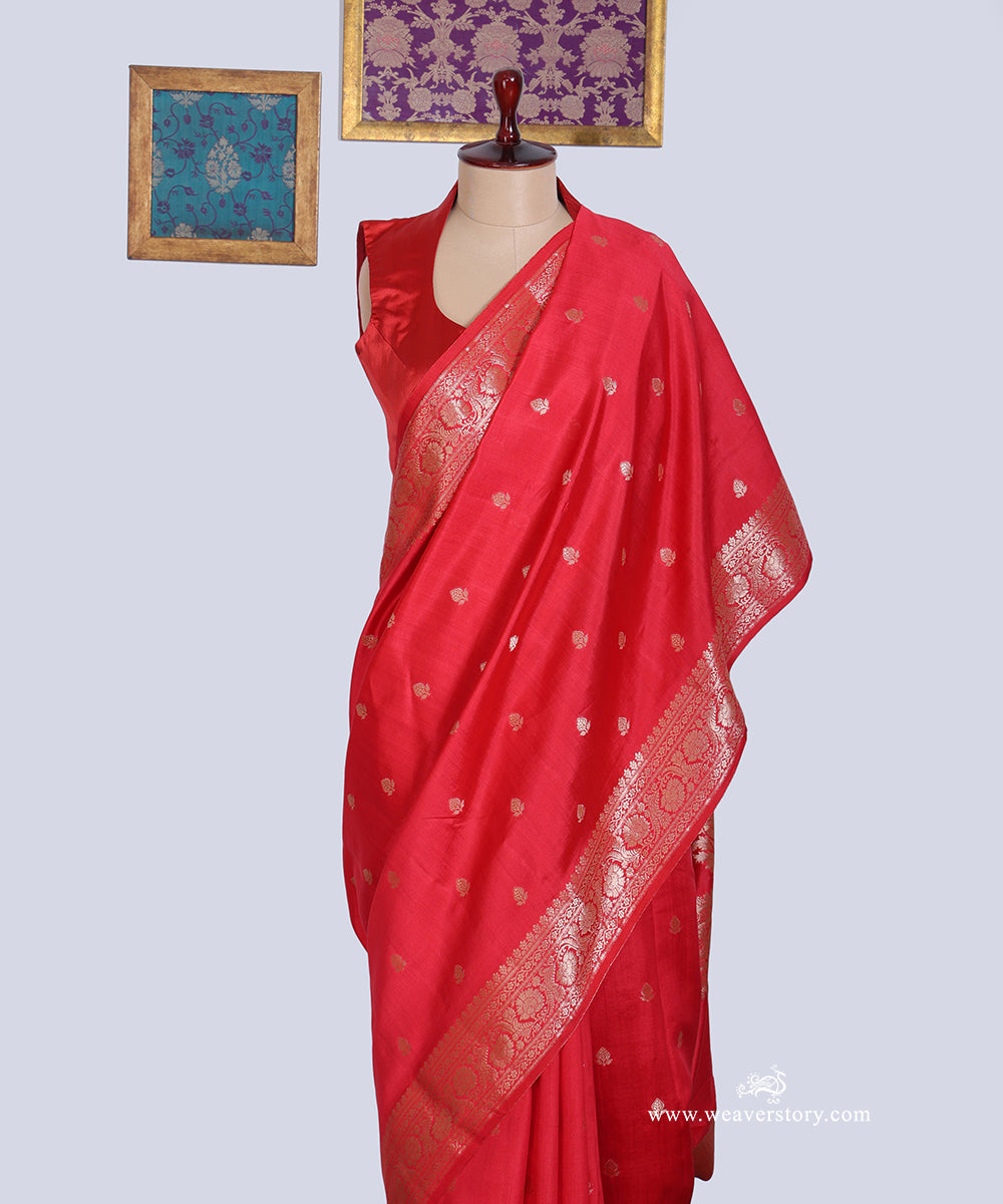 Red_Handloom_Pure_Chiniya_Silk_Banarasi_Saree_With_Cutwork_Boota_And_Havey_Blouse_WeaverStory_02