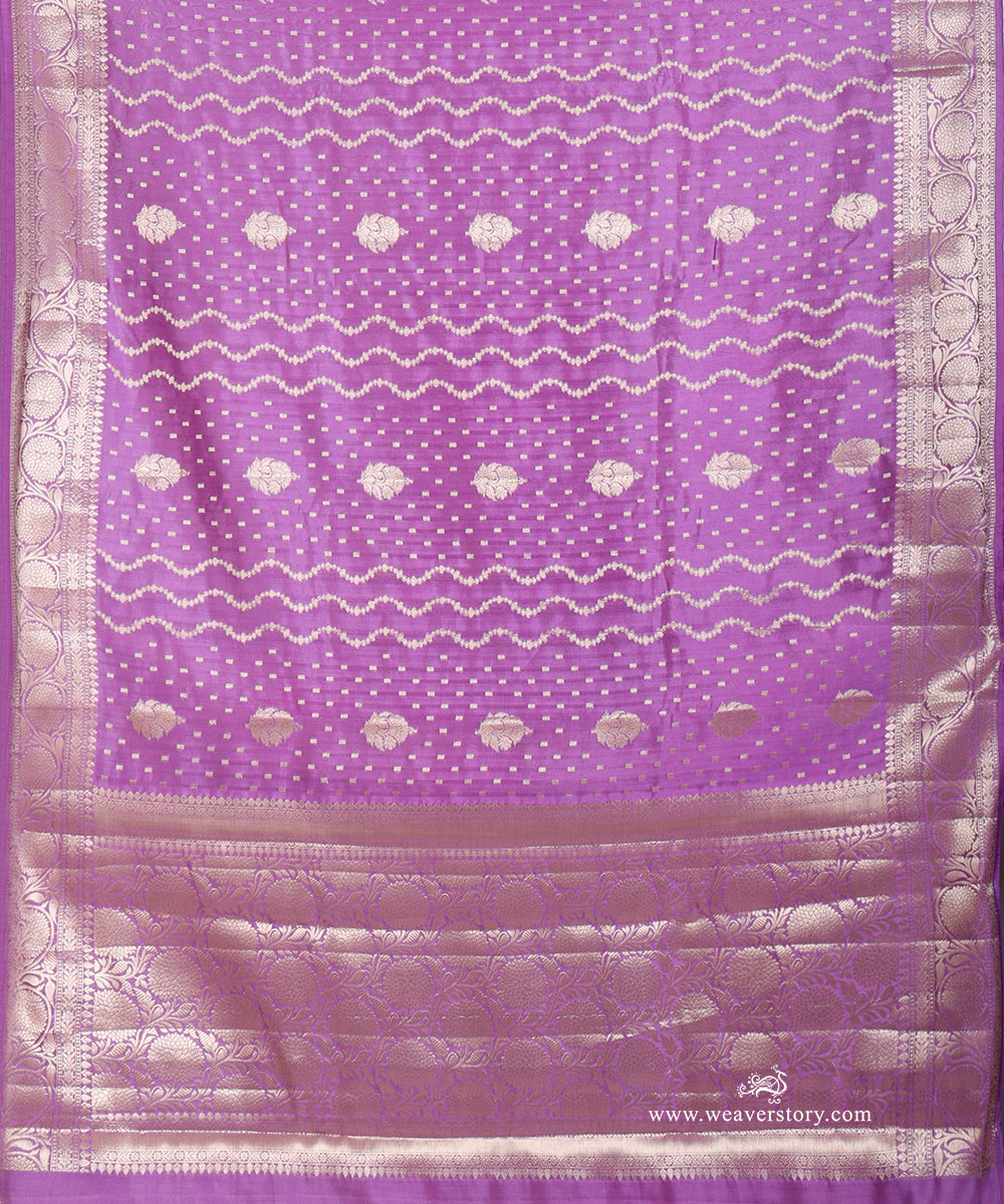 Mouve_Handloom_Pure_Chiniya_Silk_Banarasi_Saree_With_Gold_Zari_Flower_Border_WeaverStory_04