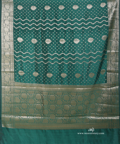 Green_Handloom_Pure_Chiniya_Silk_Banarasi_Saree_With_Gold_Zari_Flower_Border_WeaverStory_04