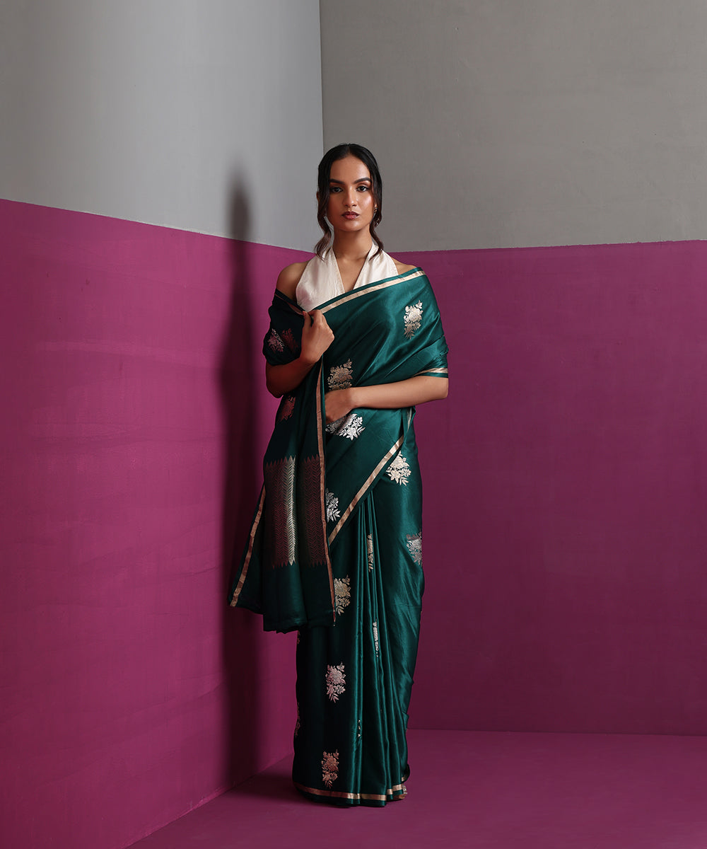 Green_Pure_Katan_Silk_Banarasi_Kadhwa_Saree_With_Scalloped_Border_WeaverStory_02